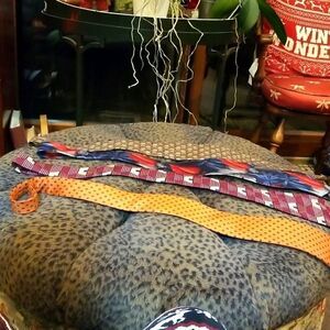 4 GOODLOOKING AND LIKE NEW MEN'S TIES!!!